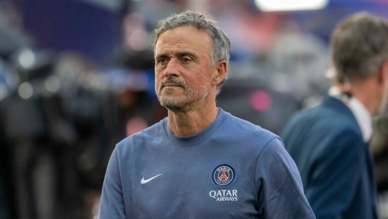 Barcelona coloca atacante em &lsquo;stand by&rsquo;, e PSG pode transformar espera em oportunidade