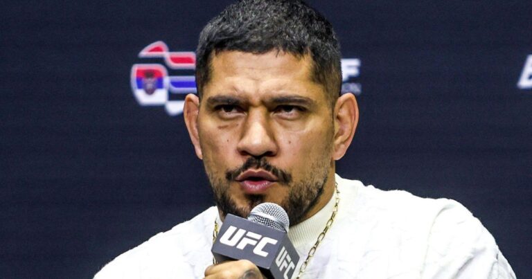 Poatan revela plano para voltar ao UFC antes de disputar cinturão