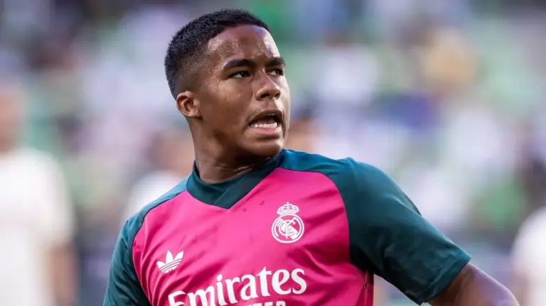 Por que Endrick vive um rein&iacute;cio &lsquo;azarado&rsquo; no Real Madrid ap&oacute;s brilhar no Lyon?