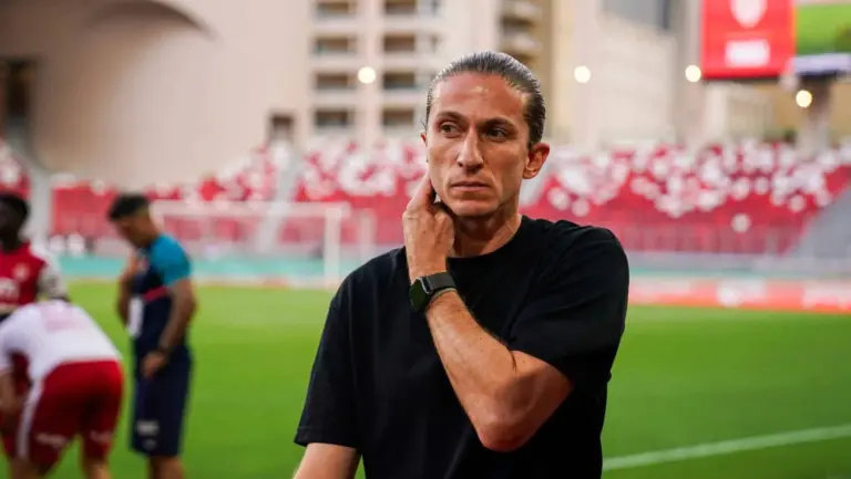 &lsquo;Se recebermos uma oferta irrecus&aacute;vel, aceitaremos&rsquo;: Filipe Lu&iacute;s pode perder xod&oacute; no Monaco