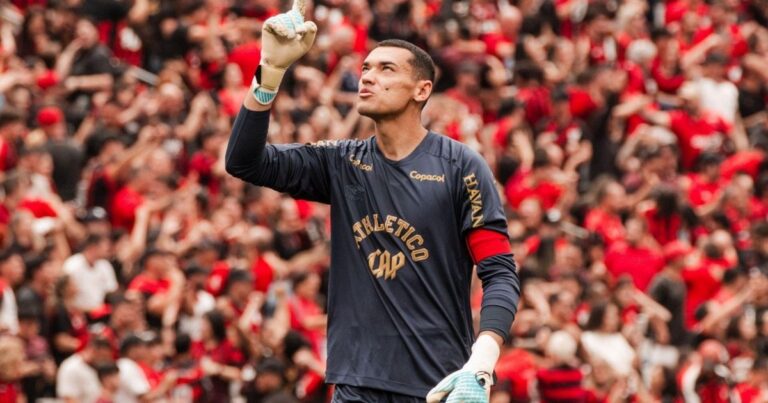 A sina do Athletico com a volta do ídolo para a despedida. Agora é a vez de Santos