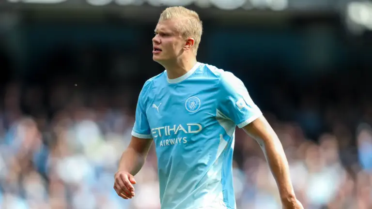 &lsquo;Estrelas do City v&atilde;o conversar com empres&aacute;rios sobre seus futuros&rsquo;, alerta ex-Premier League