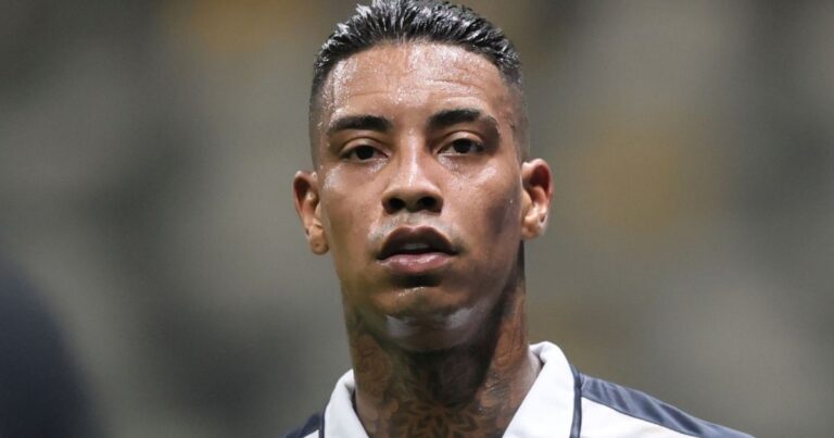 Livre no mercado, Alef Manga manda recado a ex-clube: “Carinho especial”