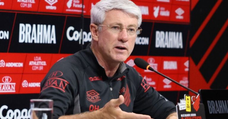 Após falhas, Mycael recebe recado de Odair sobre futuro no Athletico