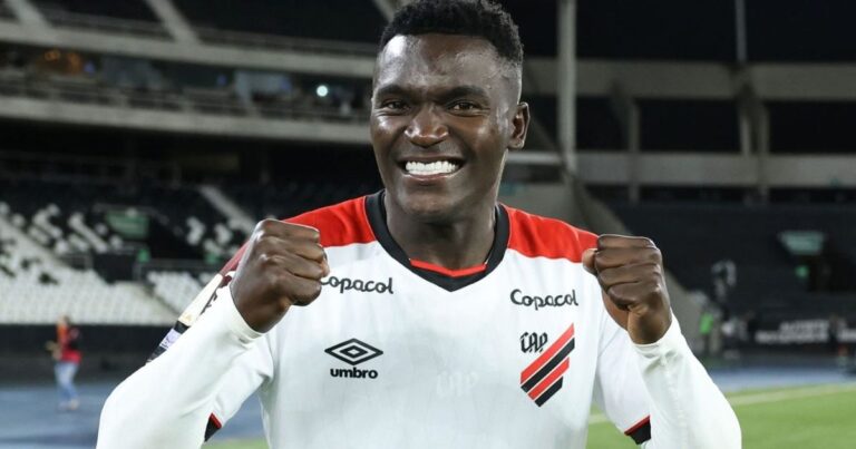 Viveros, do Athletico, supera ex-Coritiba em lista dos mais valiosos em mega agência